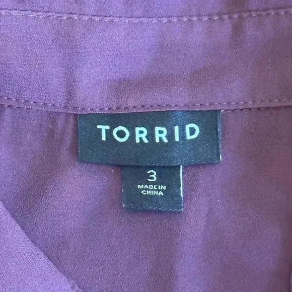 Torrid | Madison Georgette Button-Up Long Sleeve Shirt, 3X - Picture 6 of 7